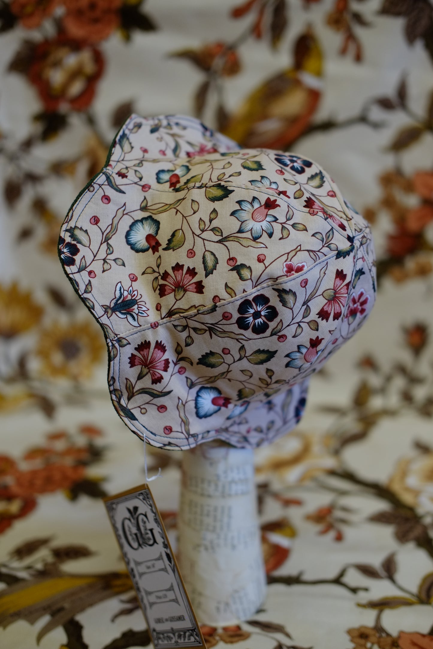 The Little Dutch Garden Hat